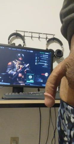 Ride me while I game?