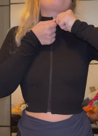 milf natural tits saggy tits big-areolas bigger-than-you-thought titty-drop gif