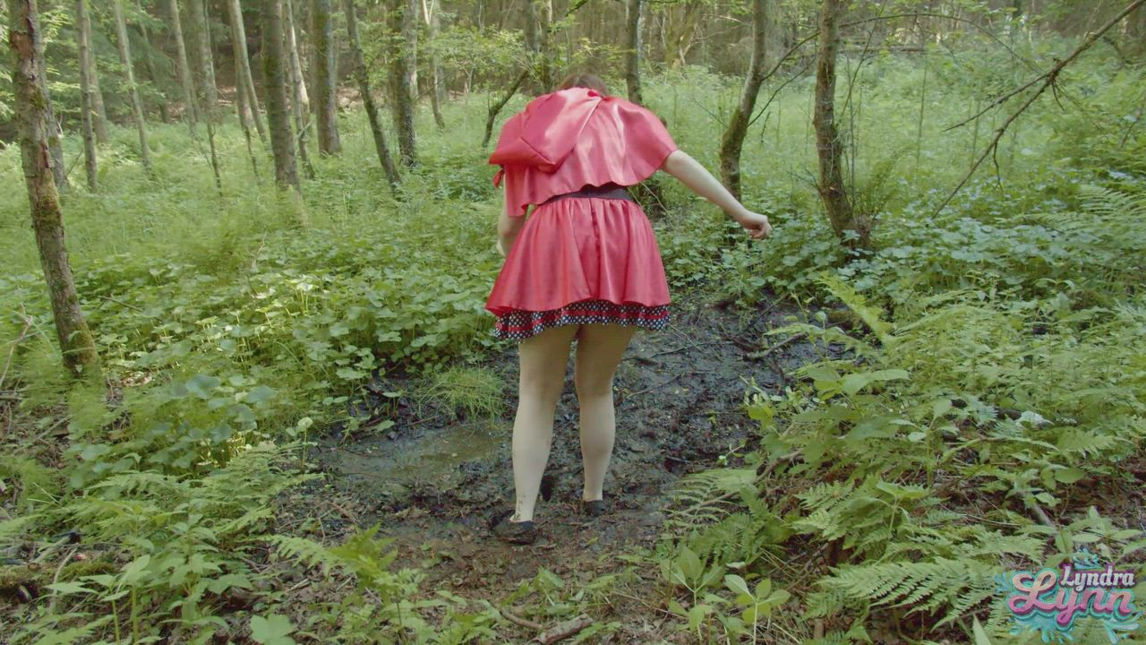 Amateur Cosplay Female German Messy Outdoor gif