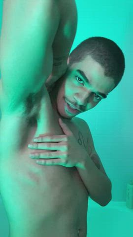 Come here and take a long sniff