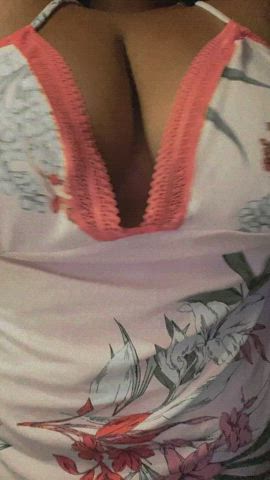 Big Titty Ebony Sub💖/Brat😌/Pup🐶#contentseller looking for serious #contentbuyers