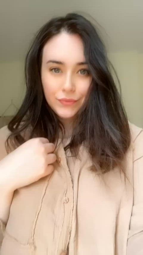 big tits boobs tits bigger-than-you-thought gif