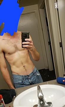 22 M top looking for sissy around Pomona/ LA, can travel DM or k! k ctibbets_