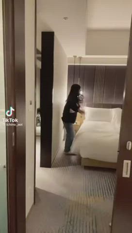 20 years old 2000s porn 21 years old gif
