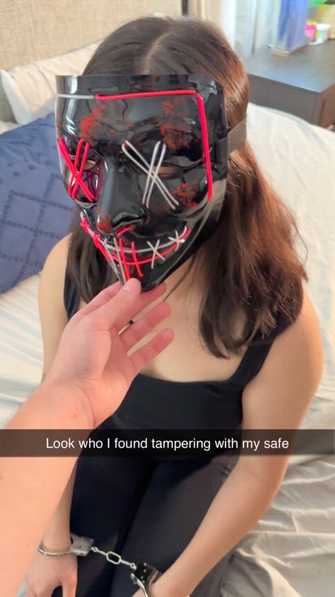 Sending your girlfriend to rob your old boss was a bad idea