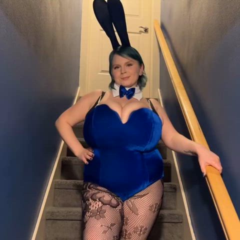 bouncing tits bunny huge tits gif
