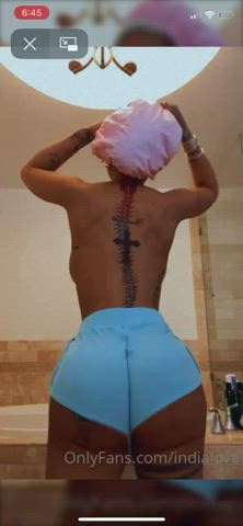 Throwing dat azz