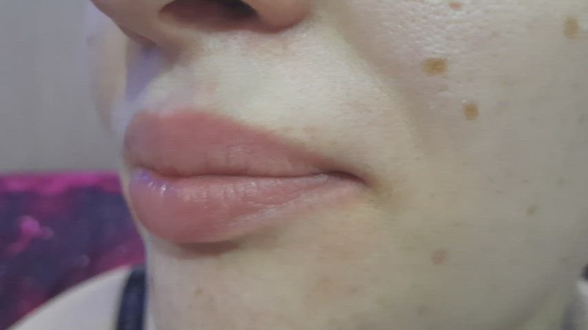 I love to play with my spit