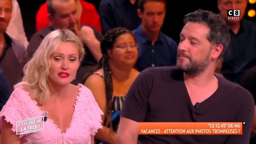 Tatiana Laurens "accidentally" flashes her tit on live TV