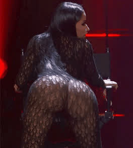 I can stare at this for hours 🥵🥵