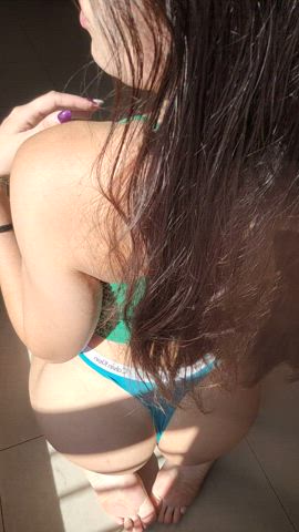 amateur ass big tits latinas gif