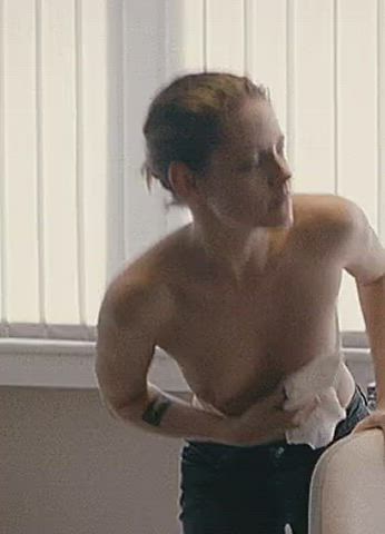 boobs celebrity kristen stewart nude gif