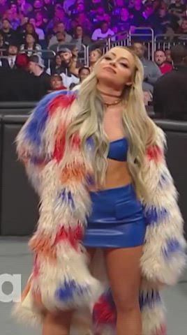 ass blonde legs pawg thick thighs tight wrestling gif