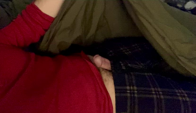Wanna cuddle and make my cocky jump?