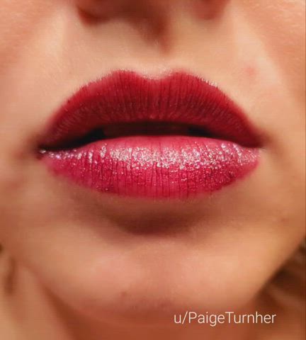 Lips are the star of the show