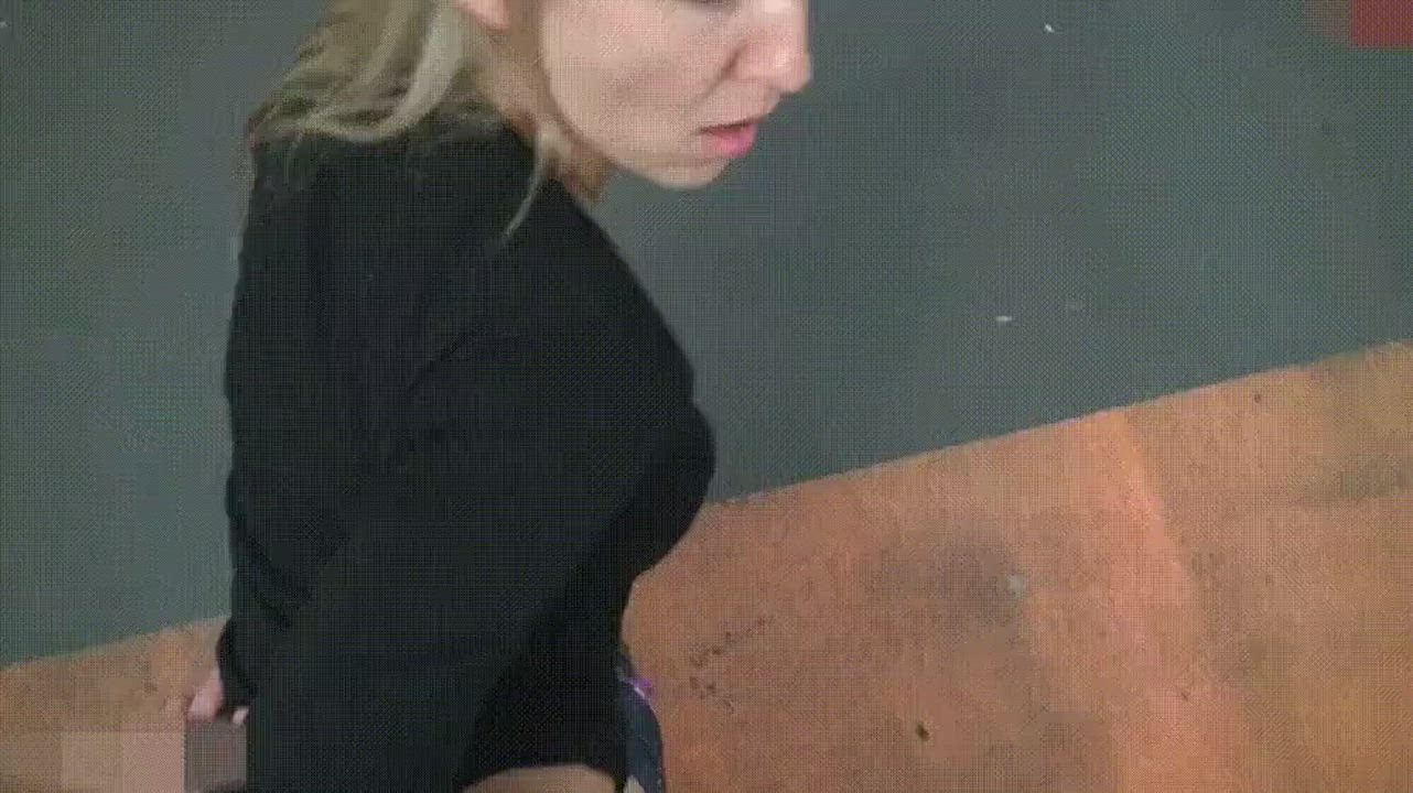 Quick Creampie Before Taking Flight :