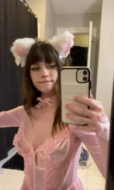 i think i'm in heat... will you breed me? :3