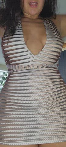 Hubby’s disinterest kills my confidence so I’m flashing you for thrills
