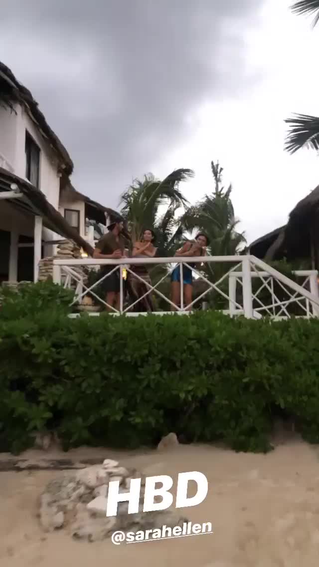  gif