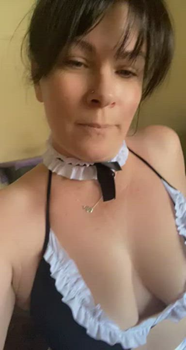 Feeling so horny and need to be fucked. Any volunteers?