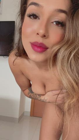 ass latina shaking gif