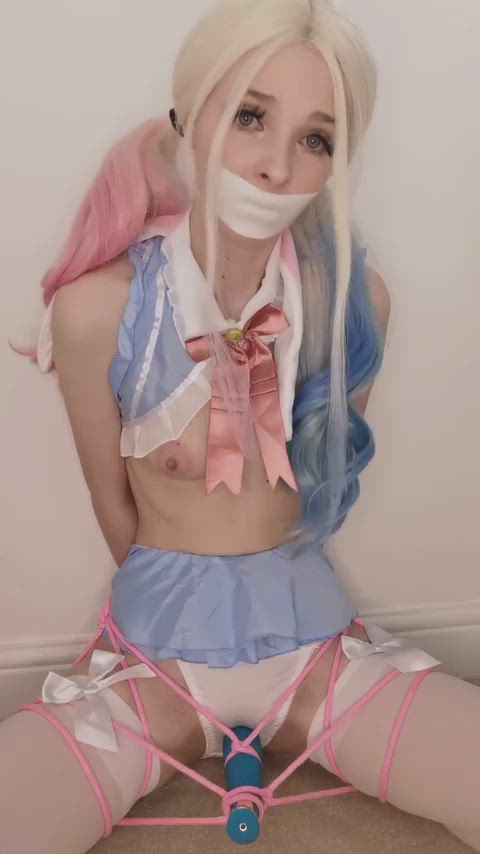bdsm bondage magic wand orgasm petite small tits submission submissive nsfw-cosplay