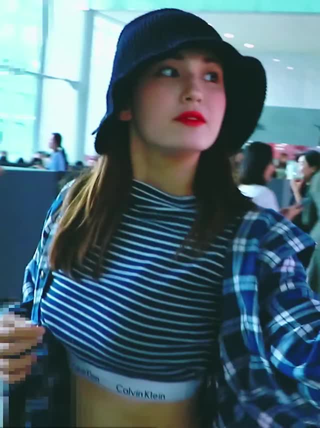 Somi 190626