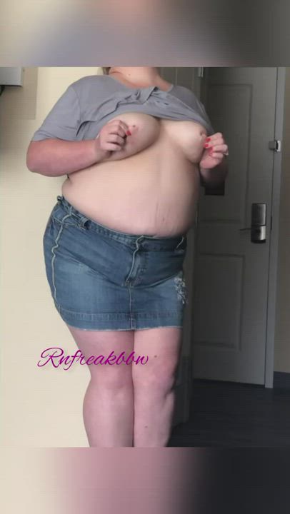 Push me against the wall and play with my tits!