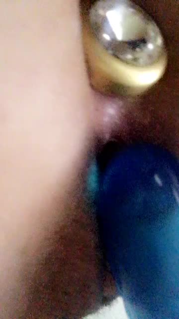 The last time I had sex it was a threesome. After that, nothing :( I miss it