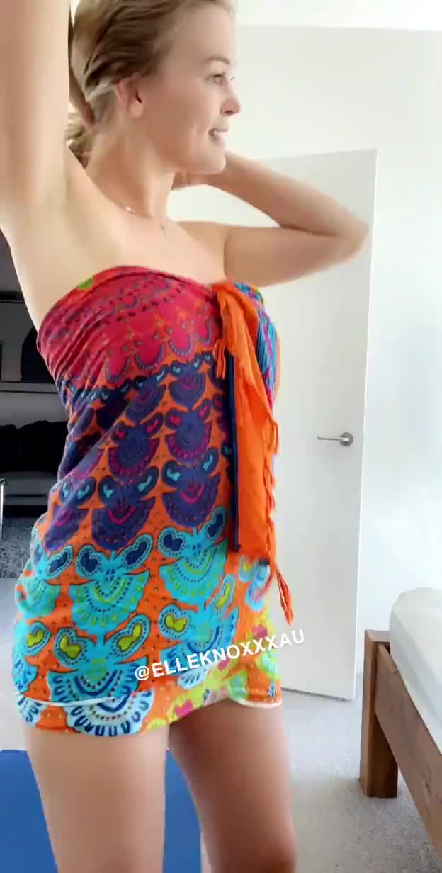 Elle Knox - ElleKnoxxxAu - dancing