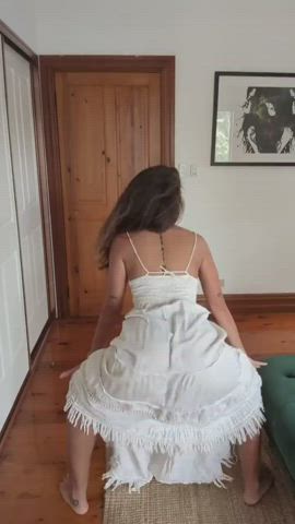 Can't resist twerking to the beat