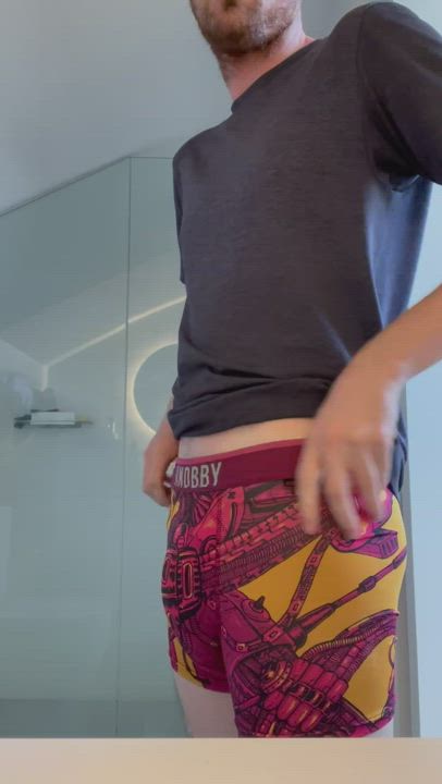 Mia Malkova bouncing her sweet ass while she gets some good anal