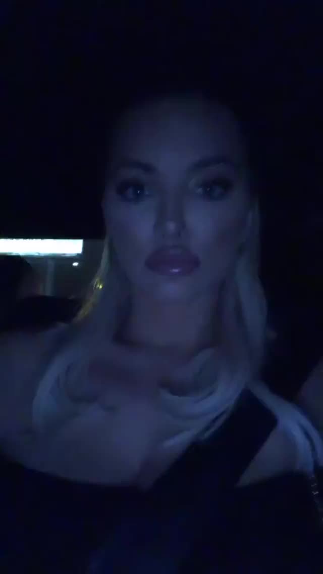 lindseypelas 2019-04-19 15:04:31.006