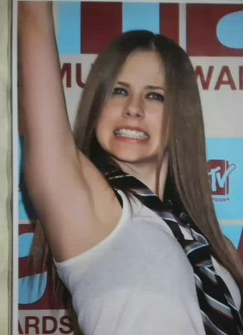 Creamy deodorant for her sexy armpits 💦