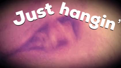 Labia hangin