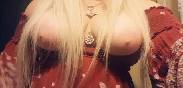 Snapchat-949563956~2