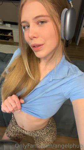 blonde boobs onlyfans teen tits gif