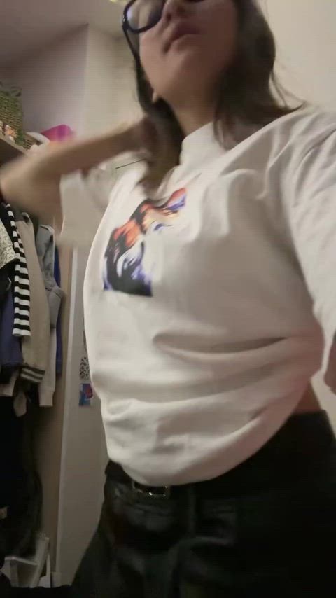 ass dance dancer skirt tits gif