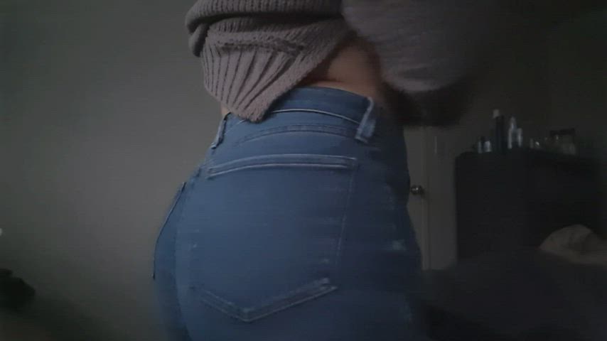I love making my ass shake if you couldn't tell