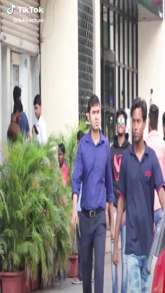 Making people fool ? #girls #hug #TikTok #tiktokindia #tiktok_india #prankster #pranks