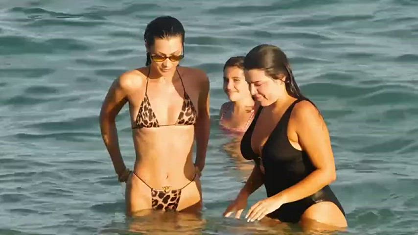Bella Hadid, skinny