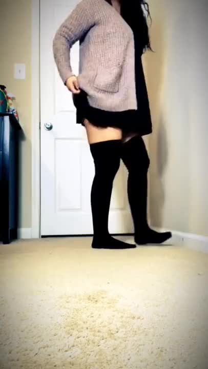 Peeing in multiple spots on the carpet