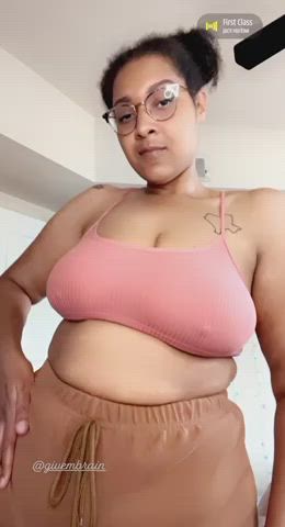 Surprise Flash from Camgirl!