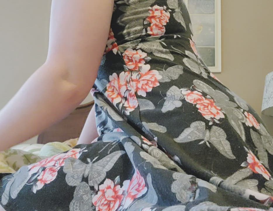 Who needs panties, anyway? [F31]