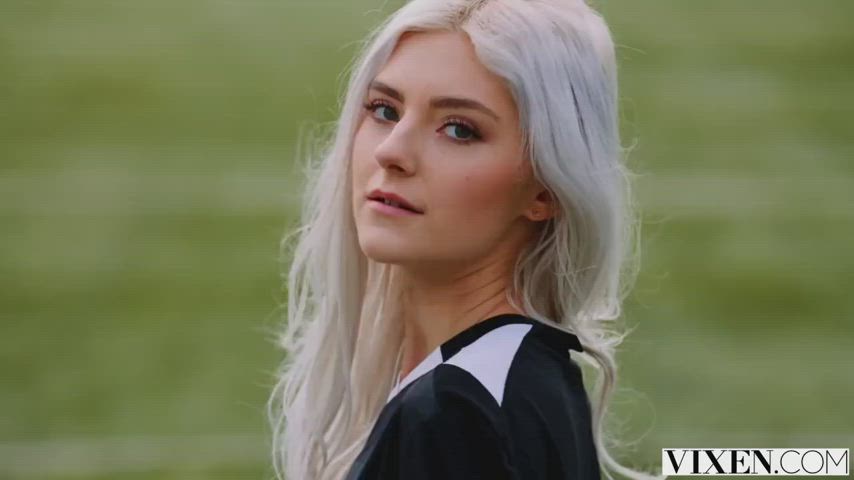 Eva Elfie - Starstruck