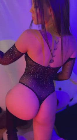 Delicious thick body... Just taste me!