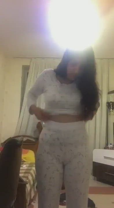 EXTREMELY HORNY BABE SHOWING HER TITS AND PUSSY [LINK IN COMMENTS] ?