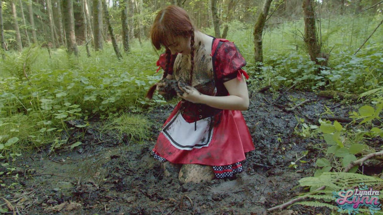 Boobs Cosplay Female German Messy gif