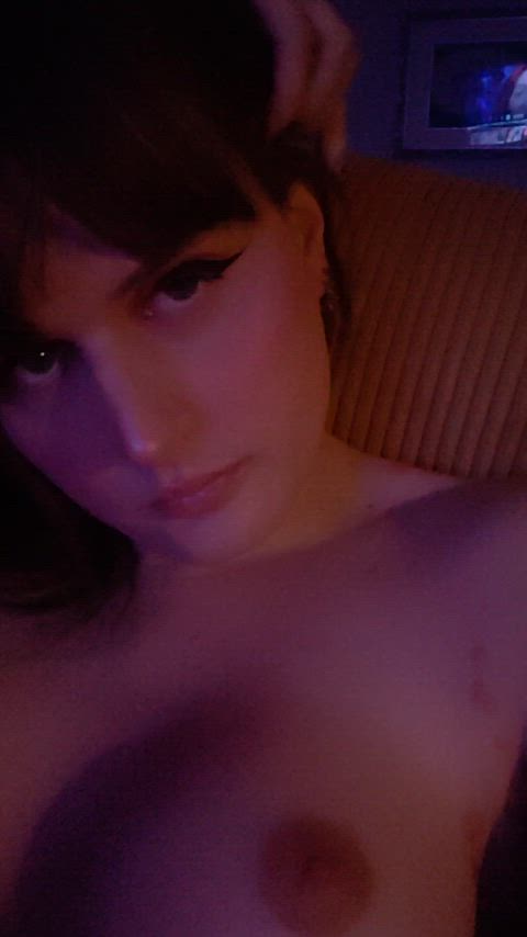 😘 kik Anomaloustic 