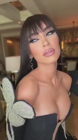 Big Tits Cleavage Megan Fox gif